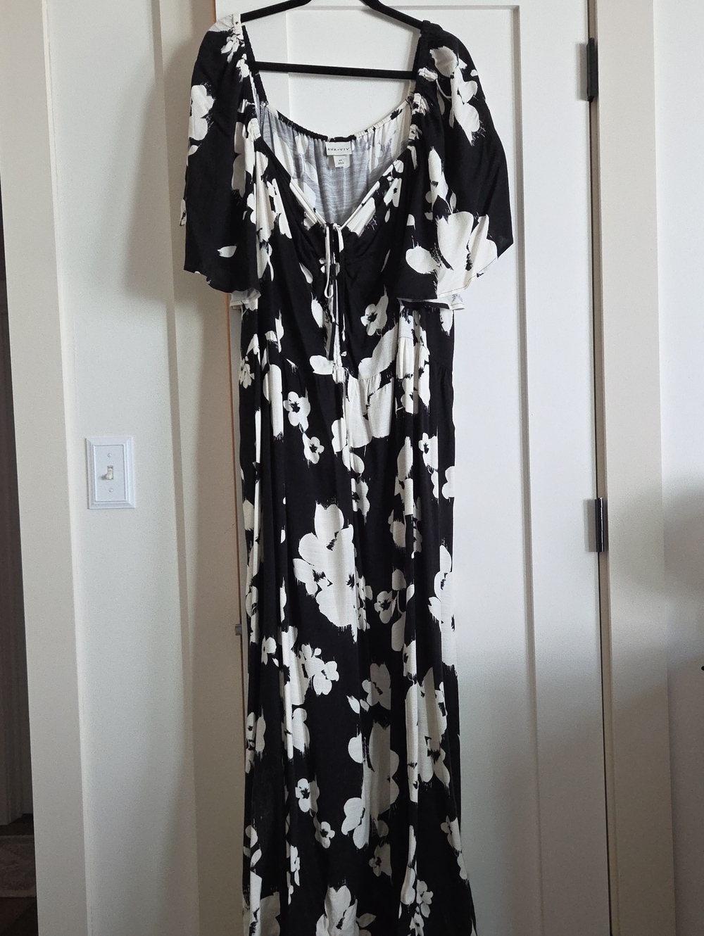 Ava & Viv Black and White Floral Maxi Dress